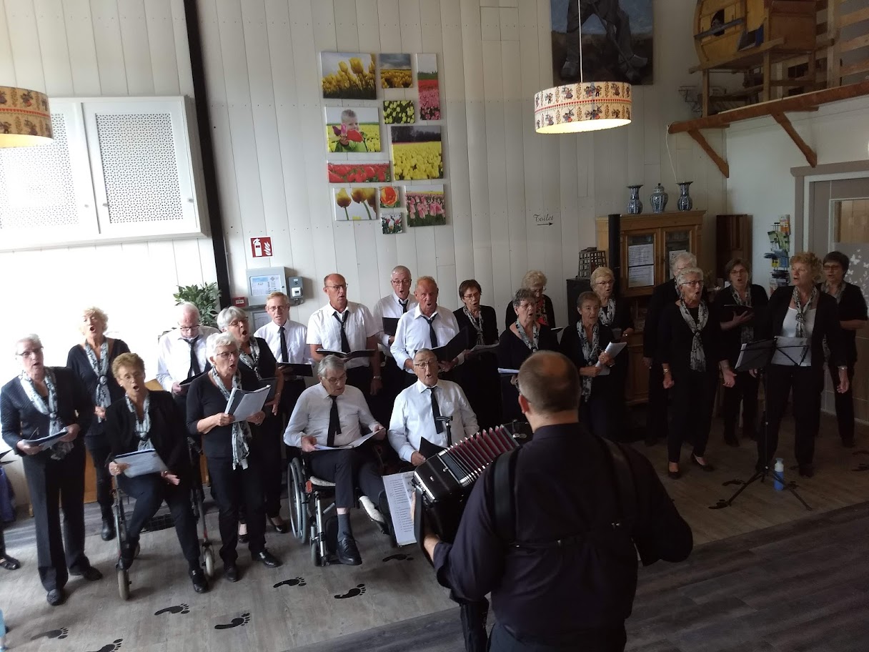 Optreden in de Gouwe Stek op 15 juni 2019 – foto 6