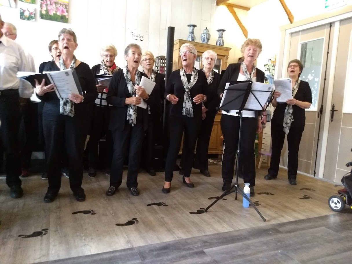 Optreden in de Gouwe Stek op 15 juni 2019 – foto 13