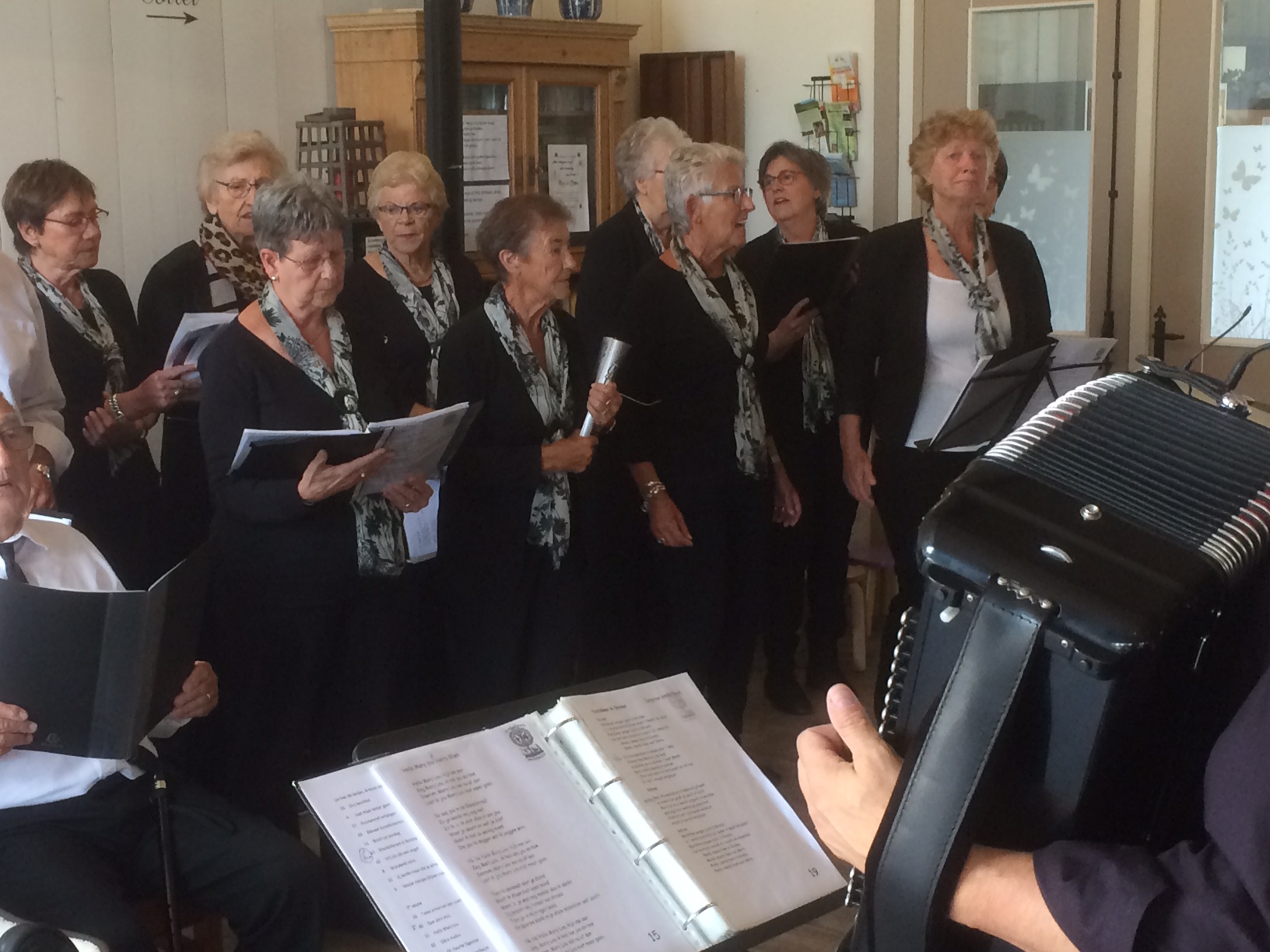 Optreden in de Gouwe Stek op 15 juni 2019 – foto 21